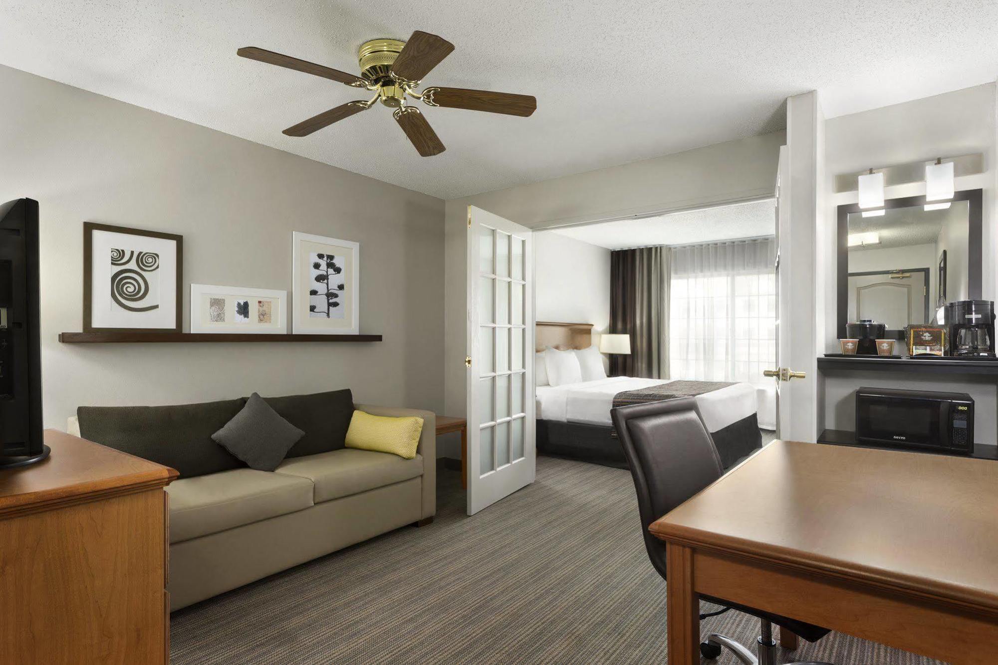 Country Inn & Suites By Radisson, Columbus Airport, Oh Extérieur photo